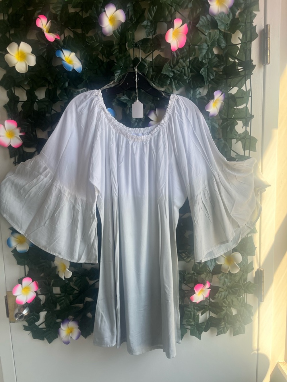 Vintage White Off-Shoulder Bell Sleeve Dress
